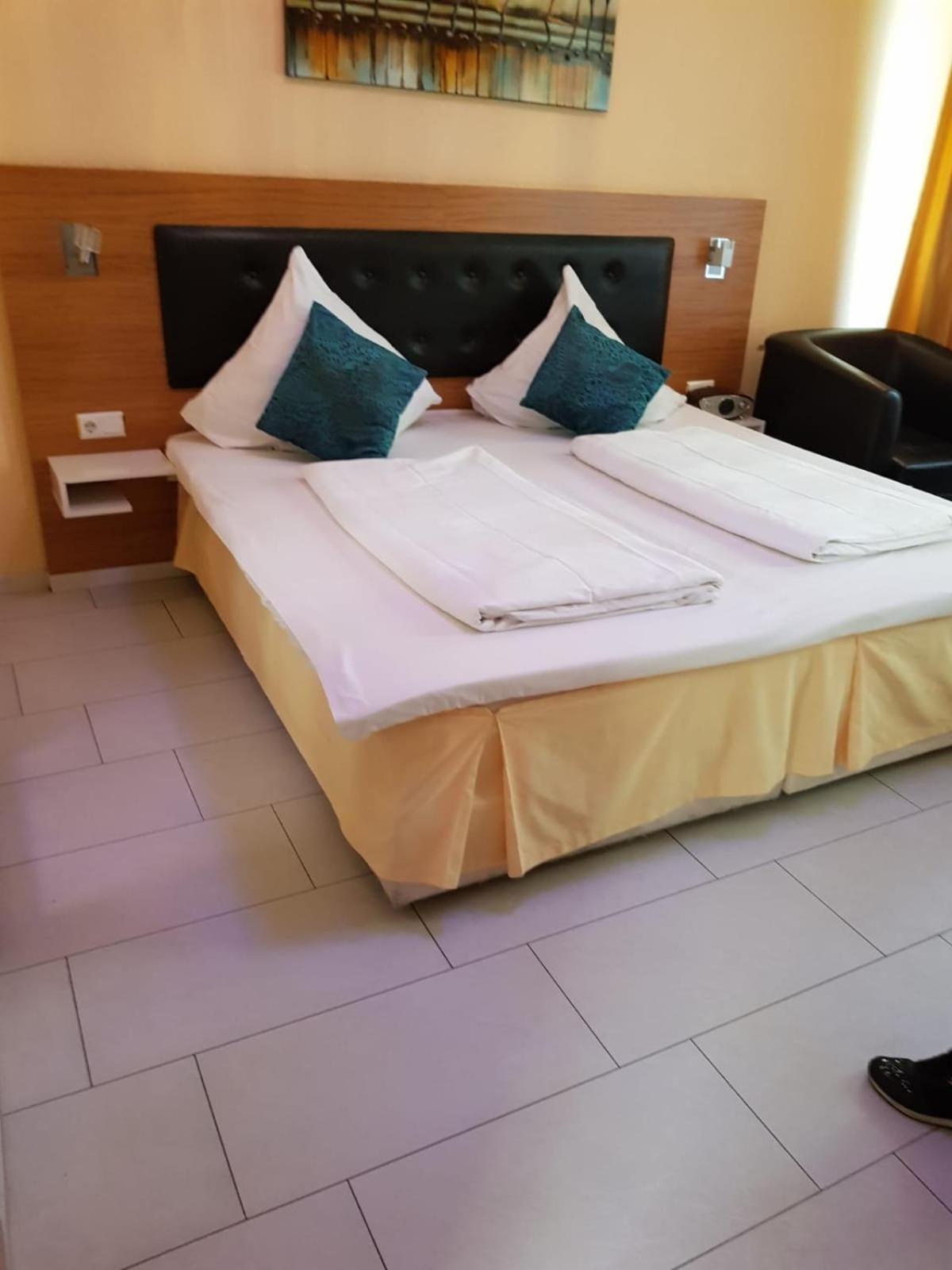 Hotel Drei Kronen Дортмунд Екстериор снимка
