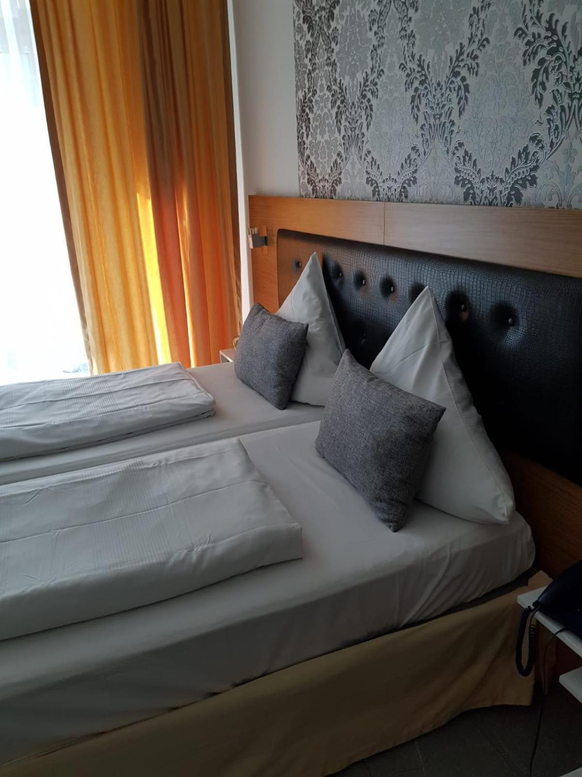 Hotel Drei Kronen Дортмунд Екстериор снимка